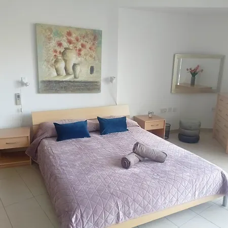 54 Luxury By Rw San Julian's Apartment